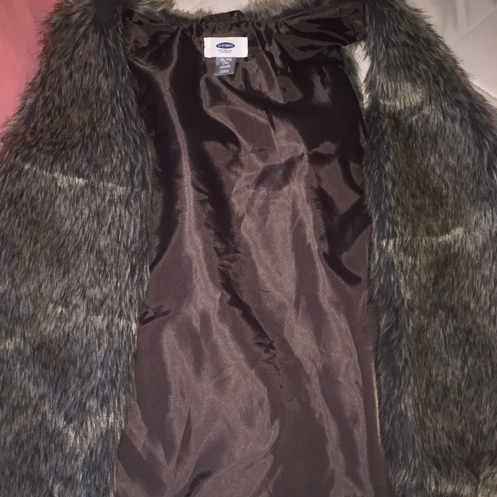 Fur vest